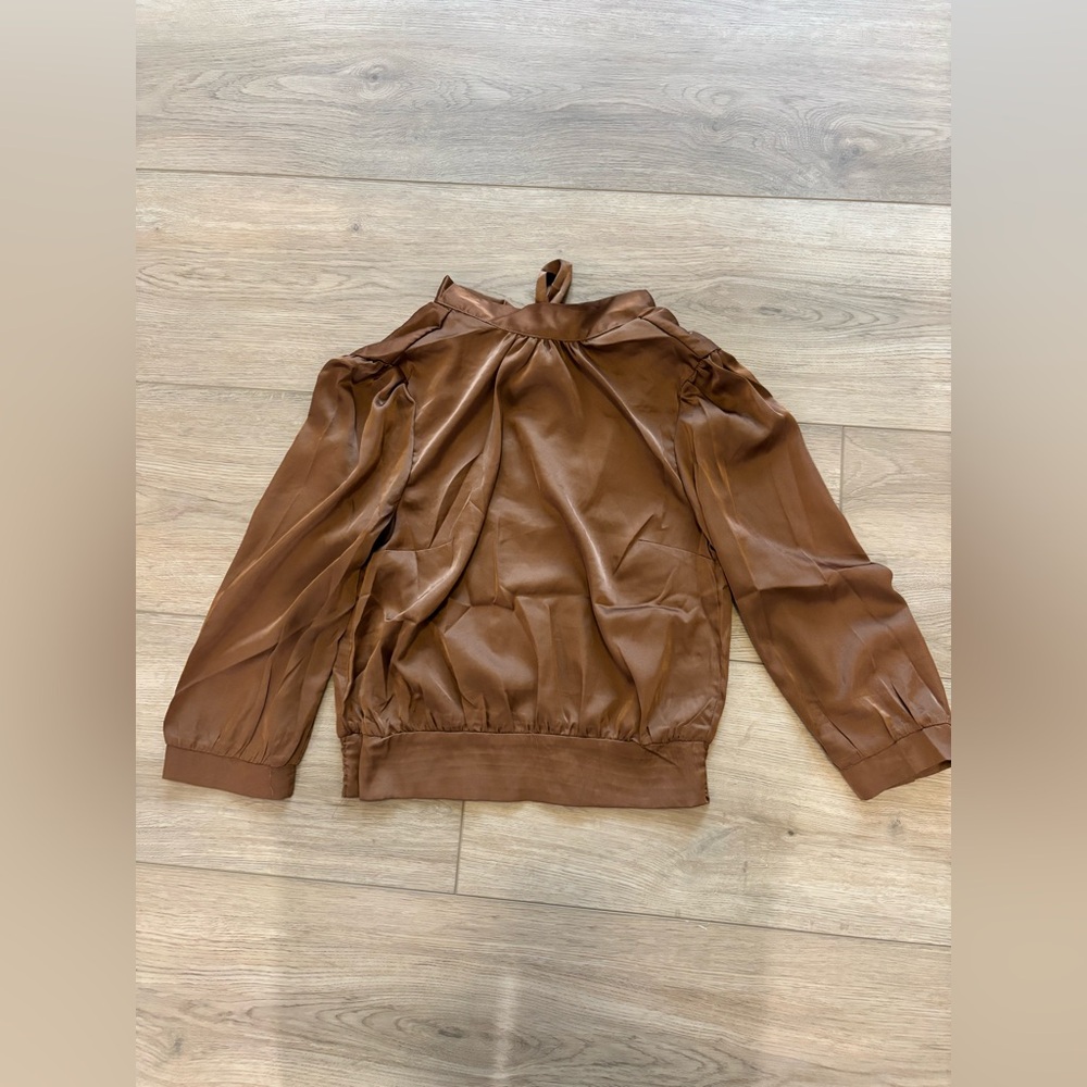 NWOT Monteau Top